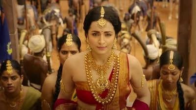 Trisha Krishnan as Kundavai in a still from Ponniyin Selvan 2 trailer.