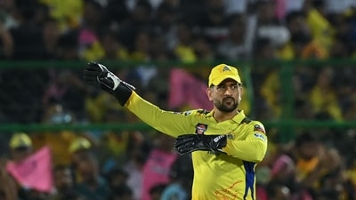 MS Dhoni sets the field for CSK. (Agencies) MS Dhoni sets the field for CSK. (Agencies)