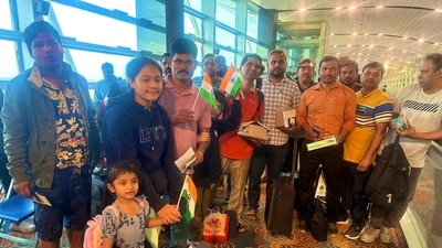 A total of 362 Indian evacuees from Sudan took a flight for Bengaluru from Jeddah in the presence of minister of state for external affairs V Muraleedharan. A total of 362 Indian evacuees from Sudan took a flight for Bengaluru from Jeddah in the presence of minister of state for external affairs V Muraleedharan.