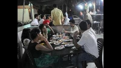 The tricity currently has one night food street which is adjoining the Panjab University in Chandigarh. (HT File) The tricity currently has one night food street which is adjoining the Panjab University in Chandigarh. (HT File)