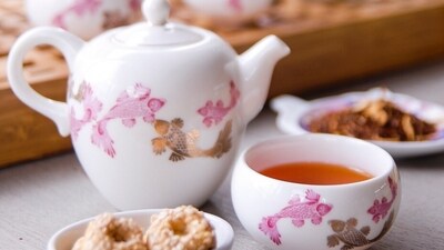 If you want to recreate the hosting experience at home, don’t overthink it. (Pexels) If you want to recreate the hosting experience at home, don’t overthink it. (Pexels)