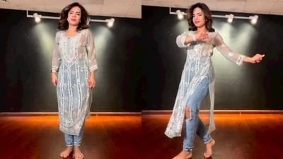 Woman dancing to the Tamil song Tum Tum. (Instagram/@umangshandilya) Woman dancing to the Tamil song Tum Tum. (Instagram/@umangshandilya)