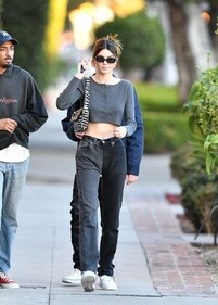 Kendall Jenner wearing trendy two tone denim. (Pinterest) Kendall Jenner wearing trendy two tone denim. (Pinterest)