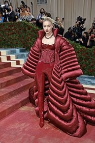 Gigi's outfit drew attention and admiration from spectators at Met Gala 2022. (Pinterest) Gigi's outfit drew attention and admiration from spectators at Met Gala 2022. (Pinterest)