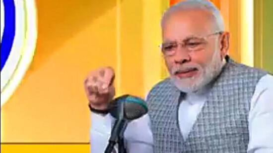 This Sunday, Prime Minister Narendra Modi will address the 100th ‘Mann ki Baat’ episode. (HT File)