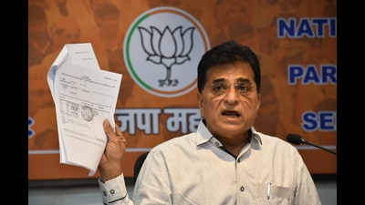 BJP leader Kirit Somaiya was abused on the premises of the Pune Municipal Corporation (PMC) over fourteen months ago (HT FILE PHOTO) BJP leader Kirit Somaiya was abused on the premises of the Pune Municipal Corporation (PMC) over fourteen months ago (HT FILE PHOTO)