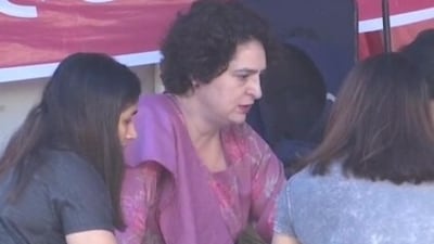 Priyanka Gandhi Vadra meets the wrestlers protesting against WFI chief & BJP MP Brij Bhushan Sharan Singh at Jantar Mantar, Delhi. (ANI)