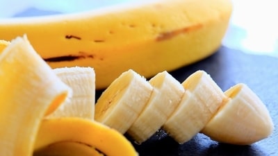4. Banana: It is rich in magensium and regulates blood sugar levels as well as dopamine levels. (Pixabay) 4. Banana: It is rich in magensium and regulates blood sugar levels as well as dopamine levels. (Pixabay)