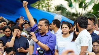 Delhi chief minister Arvind Kejriwal at Jantar Mantar. Delhi chief minister Arvind Kejriwal at Jantar Mantar.