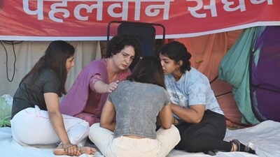 Priyanka Gandhi Vadra on Saturday expressed solidarity with the Indian wrestlers protesting against Singh by meeting them at Jantar Mantar in Delhi. Demanding that the police show the FIR copy, Gandhi said that she has no ‘expectations’ from Prime Minister Narendra Modi, as he is yet to react to the allegations against the BJP leader. “No one is aware of what is there in the FIR which has been lodged. Why they are not showing it? When these wrestlers win medals we all tweet and feel proud but today they are sitting on road and not getting justice. And I am not able to understand why the govt is saving him (Brij Singh)?” asked Gandhi, who also called for the ouster of Singh. (Photos by RajkRaj) Priyanka Gandhi Vadra on Saturday expressed solidarity with the Indian wrestlers protesting against Singh by meeting them at Jantar Mantar in Delhi. Demanding that the police show the FIR copy, Gandhi said that she has no ‘expectations’ from Prime Minister Narendra Modi, as he is yet to react to the allegations against the BJP leader. “No one is aware of what is there in the FIR which has been lodged. Why they are not showing it? When these wrestlers win medals we all tweet and feel proud but today they are sitting on road and not getting justice. And I am not able to understand why the govt is saving him (Brij Singh)?” asked Gandhi, who also called for the ouster of Singh. (Photos by RajkRaj)