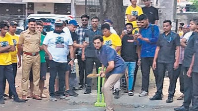 Aaditya Thackeray bats for Patwardhan Park Aaditya Thackeray bats for Patwardhan Park