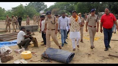 Police and district administration officials inspecting the site for the proposed May 2 rally of UP CM in Prayagraj on Sunday. (HT Photo) Police and district administration officials inspecting the site for the proposed May 2 rally of UP CM in Prayagraj on Sunday. (HT Photo)