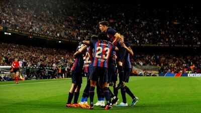 Soccer Football - LaLiga - FC Barcelona v Real Betis - Camp Nou, Barcelona, Spain - April 29, 2023 FC Barcelona's Andreas Christensen celebrates scoring their first goal with teammates REUTERS/Albert Gea     TPX IMAGES OF THE DAY (REUTERS)