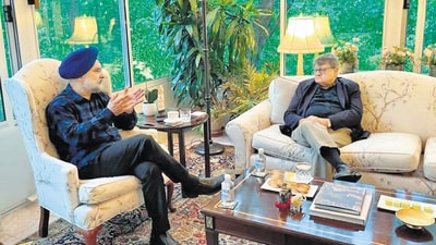 India’s ambassador to the US Taranjit Singh Sandhu interacts with Suman K Bery, vice-chairman of NITI Aayog. (ANI)