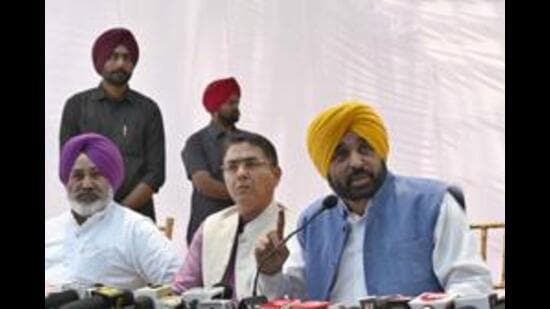 AAP spokesperson Malwinder Kang said that the Mann-led government’s decision to honour toppers of the Punjab School Examination Board is commendable. (HT File Photo)