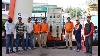: Petrol Pump employees offer prayers paying condolences to the gas leak incident victims in Ludhiana on Monday. (Manish/HT) : Petrol Pump employees offer prayers paying condolences to the gas leak incident victims in Ludhiana on Monday. (Manish/HT)