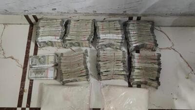 Three arrested with MD worth  ₹4 crore, cash and gold