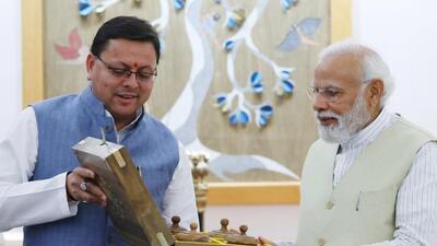 Chief minister Pushkar Singh Dhami met Prime Minister Narendra Modi in the national Capital. (HT image) Chief minister Pushkar Singh Dhami met Prime Minister Narendra Modi in the national Capital. (HT image)