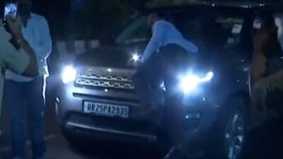 Man dragged a cab driver for around two to three kilometers on his car bonnet on Sunday night in Delhi (Twitter)