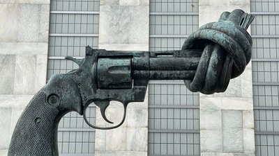 Cases of gun violence are on the rise in the United States. (Representative Image/Photo by Maria Lysenko on Unsplash) Cases of gun violence are on the rise in the United States. (Representative Image/Photo by Maria Lysenko on Unsplash)