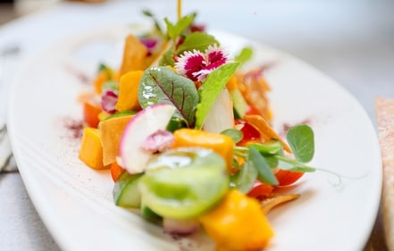 Mediterranan fattoush with summer mangoes (Conrad Pune) Mediterranan fattoush with summer mangoes (Conrad Pune)