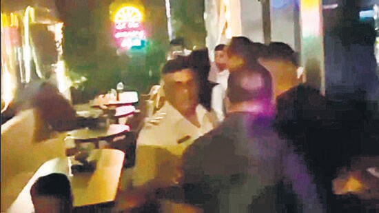 BJP’s Kamboj in soup over brawl with cops at Khar bar
