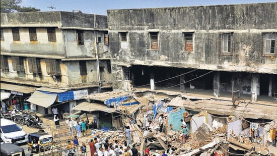 Thane, India - January 27, 2023: One person killed and one rescued by fire brigade after part of a two-storey building collapses early morning at Khadipar area, Bhiwandi, in Thane, India, on Friday, January 27, 2023. (Praful Gangurde/HT Photo) (HT PHOTO)