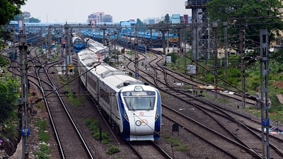 Vande Bharat Express (ANI) Vande Bharat Express (ANI)