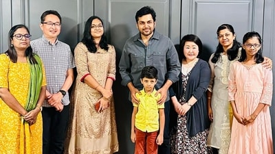 Karthi welcomed fans who had travelled from Japan to see his film at his home. Karthi welcomed fans who had travelled from Japan to see his film at his home.