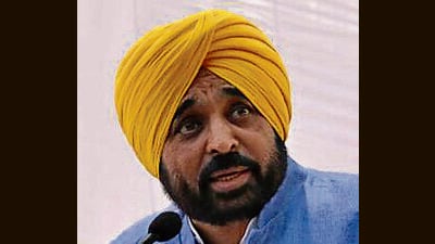 Mann held two road shows in Bhogpur and Adampur areas for Aam Aadmi Party candidate Sushil Kumar Rinku on Tuesday. (HT File Photo)