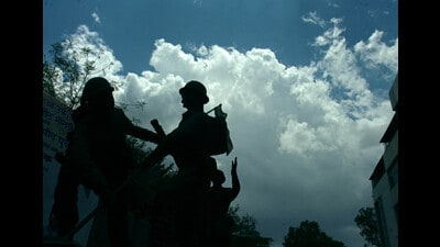 Maximum temperature was below normal for at least 20 days, said India Meteorological Department (IMD) officials. (RAVINDRA JOSHI/ HT PHOTO) Maximum temperature was below normal for at least 20 days, said India Meteorological Department (IMD) officials. (RAVINDRA JOSHI/ HT PHOTO)