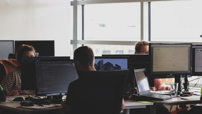 Tech companies in large are resorting to mass layoffs. (Photo by Sigmund on Unsplash) Tech companies in large are resorting to mass layoffs. (Photo by Sigmund on Unsplash)