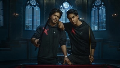 Shah Rukh Khan posed with Aryan in their first ad for the streetwear brand. Shah Rukh Khan posed with Aryan in their first ad for the streetwear brand.