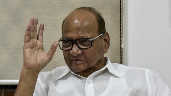 On Tuesday afternoon as Pawar announced about his plans, many elders and youngsters gathered at various chowks in Baramati, shouting slogans in favour of Pawar (HT FILE PHOTO)
