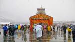 Fresh snowfall was reported in Kedarnath Dham area. (Rameshwar Gaur | HT)
