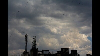 According to the India Meteorological Department (IMD), like April, May will also experience unseasonal rainfall throughout the month. (RAVINDRA JOSHI/ HT PHOTO) According to the India Meteorological Department (IMD), like April, May will also experience unseasonal rainfall throughout the month. (RAVINDRA JOSHI/ HT PHOTO)