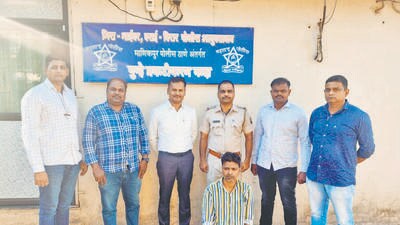 There are at least 300 accused in the wanted list at the Manikpur police station, involved in various crimes NH48, including cases related to dumped bodies of murder victims (HT Photo) There are at least 300 accused in the wanted list at the Manikpur police station, involved in various crimes NH48, including cases related to dumped bodies of murder victims (HT Photo)