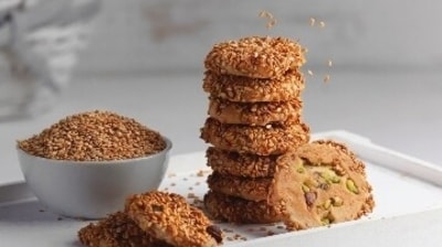 Black and red sesame seeds are loaded with iron, while white sesame seeds are a rich source of calcium. They help in preventing Anemia. (Unsplash) Black and red sesame seeds are loaded with iron, while white sesame seeds are a rich source of calcium. They help in preventing Anemia. (Unsplash)
