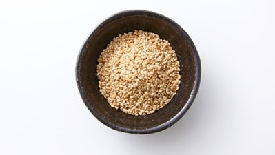 Sesame seeds are loaded with healthy proteins, which help in reducing cholesterol levels of the body and preventing constipation. (Unsplash) Sesame seeds are loaded with healthy proteins, which help in reducing cholesterol levels of the body and preventing constipation. (Unsplash)
