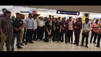 40 people returned to India from Sudan on Wednesday. (HT PHOTO) 40 people returned to India from Sudan on Wednesday. (HT PHOTO)