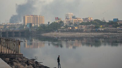 The ₹116-crore bridge is proposed to connect Bandra-Kurla Complex with Sion-Dharavi via Mahim Nature Park, significantly reducing travel time. It will have the capacity to accommodate around 1,000 commuters at any given time. (HT Photo) The ₹116-crore bridge is proposed to connect Bandra-Kurla Complex with Sion-Dharavi via Mahim Nature Park, significantly reducing travel time. It will have the capacity to accommodate around 1,000 commuters at any given time. (HT Photo)
