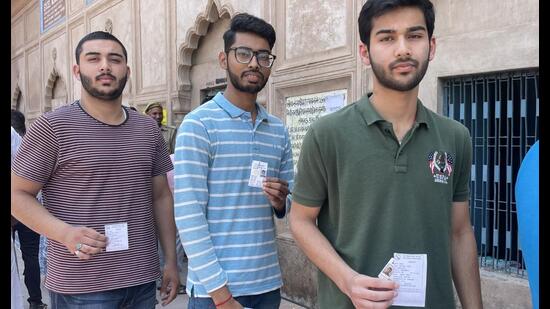 First-time voters outside the Picture Gallery polling station in Hussainabad area of Old City in Lucknow on Thursday. (Sourced)