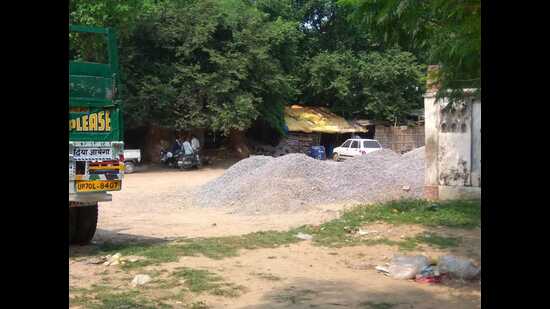 The illegally occupied land of the graveyard (HT Photo)