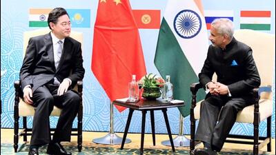Chinese foreign minister Qin Gang with his Indian counterpart, S Jaishankar. (Twitter) Chinese foreign minister Qin Gang with his Indian counterpart, S Jaishankar. (Twitter)