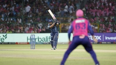 Chasing a target of 119 runs, GT raced to 119/1 in 13.5 overs, courtesy of unbeaten knocks from Wriddhiman Saha (41*) and Hardik Pandya (39*). (AP) Chasing a target of 119 runs, GT raced to 119/1 in 13.5 overs, courtesy of unbeaten knocks from Wriddhiman Saha (41*) and Hardik Pandya (39*). (AP)
