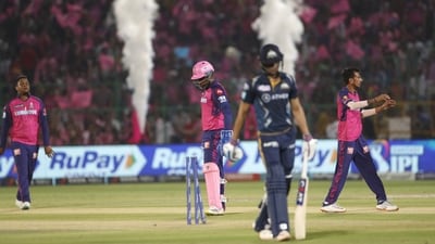For RR, Yuzvendra Chahal took a wicket. (AP) For RR, Yuzvendra Chahal took a wicket. (AP)