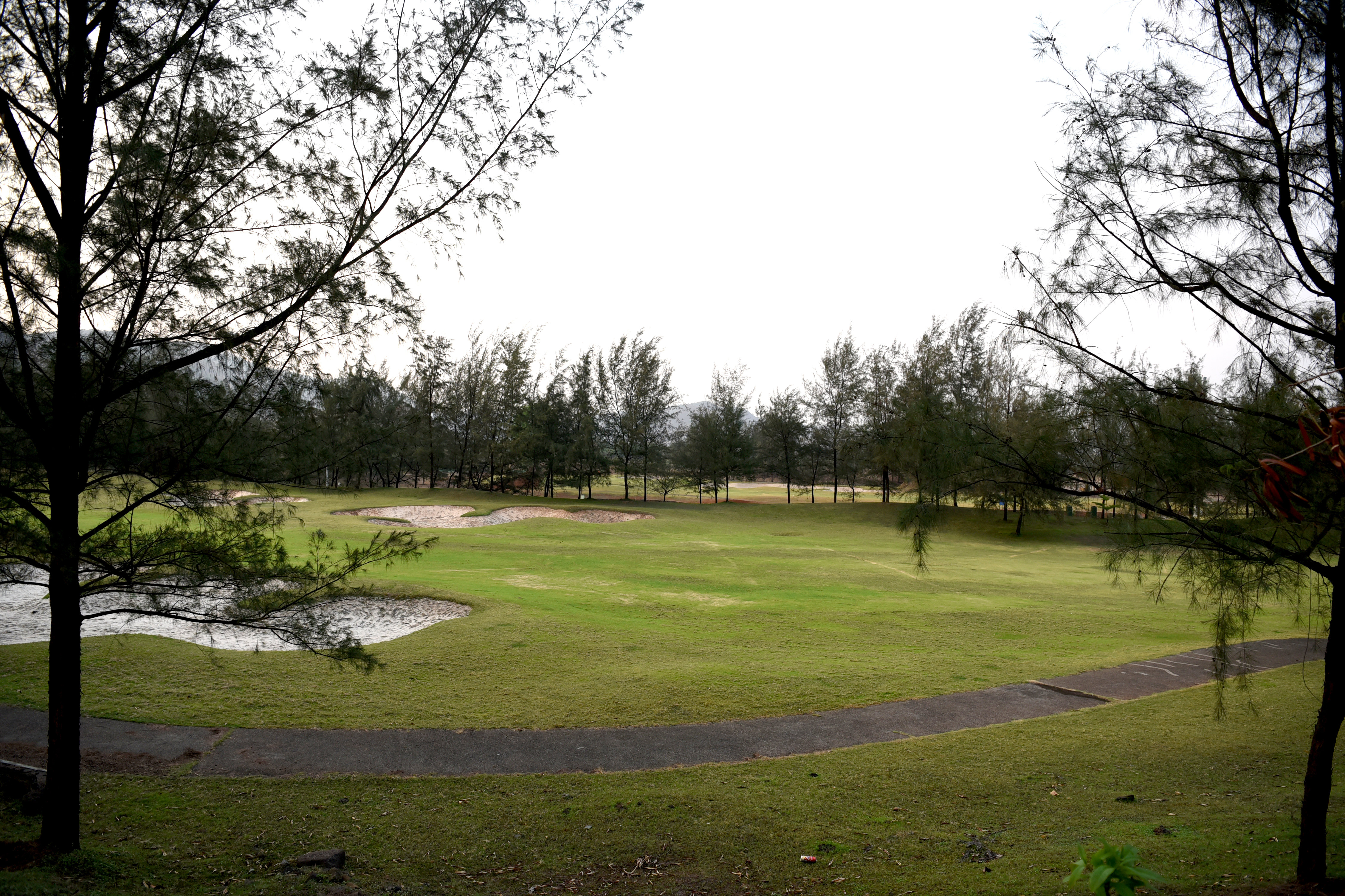 CIDCO is upgrading its existing 9-hole golf course in Kharghar to an 18-hole International Standard Golf Course.at Kharghar in Navi Mumbai, India, on Tuesday, April 11, 2023. (Bachchan Kumar/ HT PHOTO) CIDCO is upgrading its existing 9-hole golf course in Kharghar to an 18-hole International Standard Golf Course.at Kharghar in Navi Mumbai, India, on Tuesday, April 11, 2023. (Bachchan Kumar/ HT PHOTO)