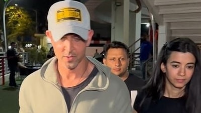 Hrithik Roshan and Saba Azad watched a movie together.