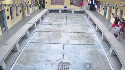 Tihar jail officers discovered that before the murder, Tajpuria’s attackers also removed an exhaust fan from the jail premises, took out its blades, and sharpened them to prepare the knives used in the attack. (Sourced) Tihar jail officers discovered that before the murder, Tajpuria’s attackers also removed an exhaust fan from the jail premises, took out its blades, and sharpened them to prepare the knives used in the attack. (Sourced)