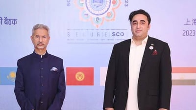 External Affairs Minister S Jaishankar kept Pakistan Foreign Minister Bilawal Zardari at a distance at SCO FM Goa meeting. External Affairs Minister S Jaishankar kept Pakistan Foreign Minister Bilawal Zardari at a distance at SCO FM Goa meeting.
